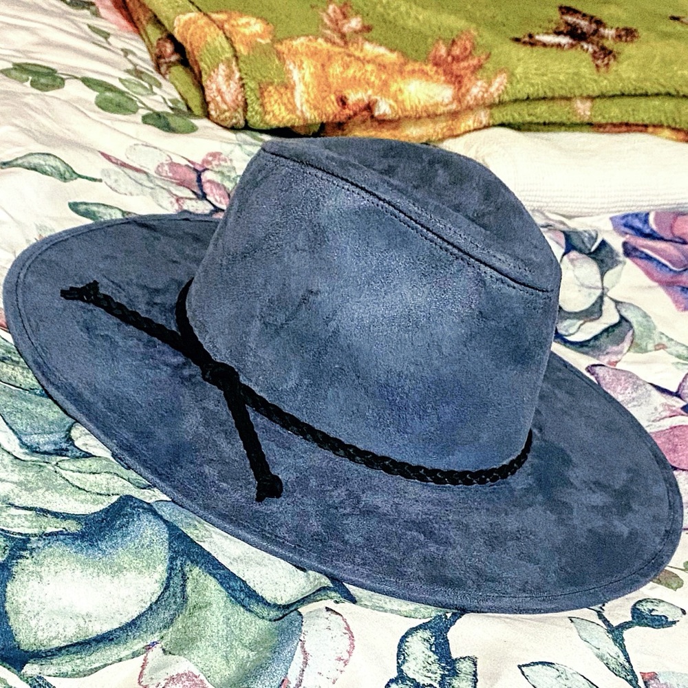 NWOT Grey Wide Brim Hat